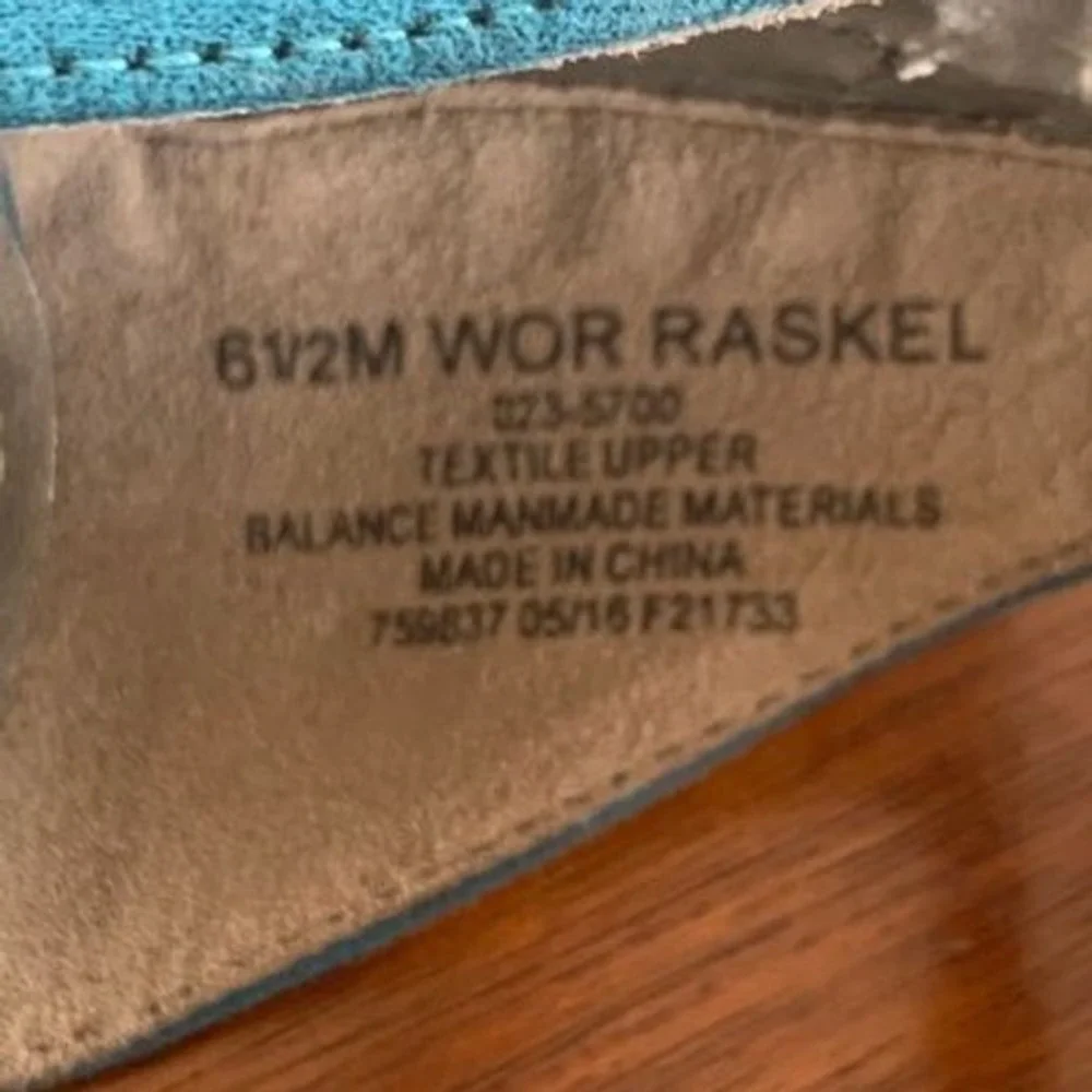Worthington Raskel Heels 6.5 Teal Faux Suede Laser Cut Peep Toe Stiletto